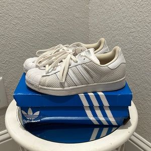 Adidas superstar